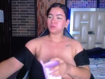 Girls: discover live performances with matured cam models, from teasing to fixations, in a variety of stunning live sex cams.