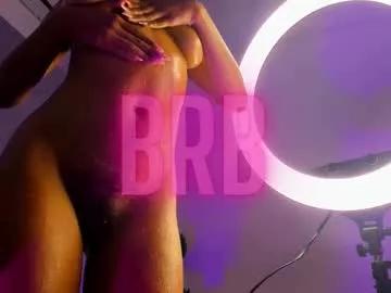 Girls: discover live performances with matured cam models, from teasing to fixations, in a variety of stunning live sex cams.