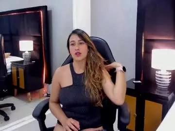Girls: discover live performances with matured cam models, from teasing to fixations, in a variety of stunning live sex cams.