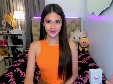 Girls: discover live performances with matured cam models, from teasing to fixations, in a variety of stunning live sex cams.