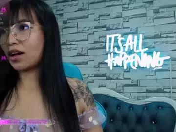 Girls: discover live performances with matured cam models, from teasing to fixations, in a variety of stunning live sex cams.