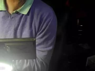 laltro33 from Chaturbate