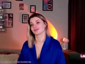 Girls: discover live performances with matured cam models, from teasing to fixations, in a variety of stunning live sex cams.