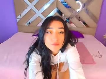 Girls: discover live performances with matured cam models, from teasing to fixations, in a variety of stunning live sex cams.