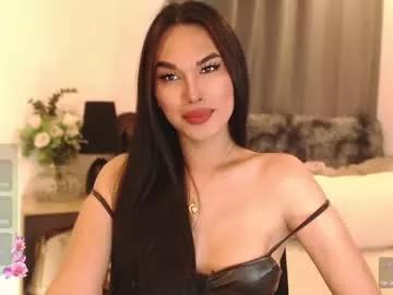 larah_fuchs26 from Chaturbate