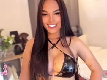 larah_fuchs26 from Chaturbate