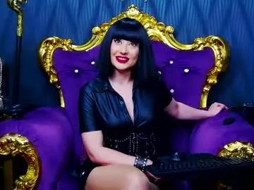 Girls: discover live performances with matured cam models, from teasing to fixations, in a variety of stunning live sex cams.