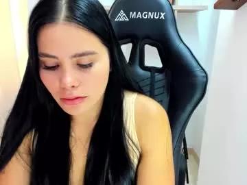 lararoberts_ from Chaturbate