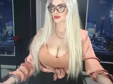 laras_moans from Chaturbate