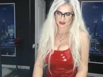 laras_moans from Chaturbate