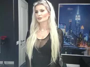 laras_moans from Chaturbate