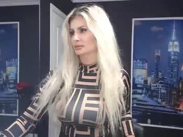 laras_moans from Chaturbate