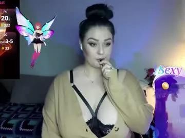 Girls: discover live performances with matured cam models, from teasing to fixations, in a variety of stunning live sex cams.