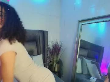Girls: discover live performances with matured cam models, from teasing to fixations, in a variety of stunning live sex cams.