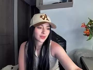 Girls: discover live performances with matured cam models, from teasing to fixations, in a variety of stunning live sex cams.