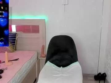 Girls: discover live performances with matured cam models, from teasing to fixations, in a variety of stunning live sex cams.