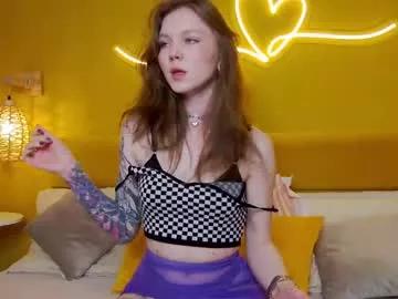 Girls: discover live performances with matured cam models, from teasing to fixations, in a variety of stunning live sex cams.