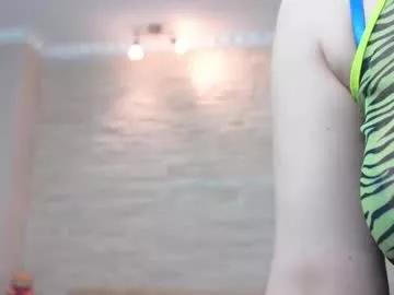 Girls: discover live performances with matured cam models, from teasing to fixations, in a variety of stunning live sex cams.