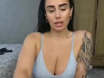 Girls: discover live performances with matured cam models, from teasing to fixations, in a variety of stunning live sex cams.