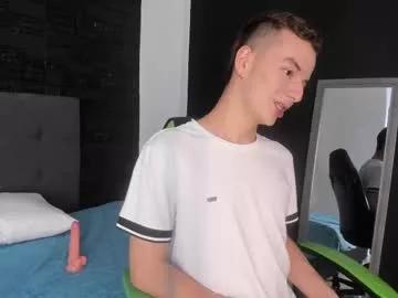 Girls: discover live performances with matured cam models, from teasing to fixations, in a variety of stunning live sex cams.