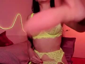 Girls: discover live performances with matured cam models, from teasing to fixations, in a variety of stunning live sex cams.