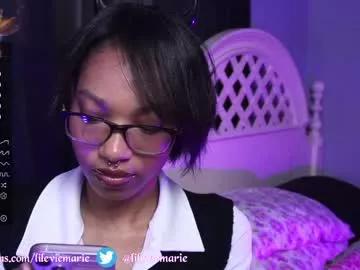 Girls: discover live performances with matured cam models, from teasing to fixations, in a variety of stunning live sex cams.