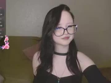 Girls: discover live performances with matured cam models, from teasing to fixations, in a variety of stunning live sex cams.