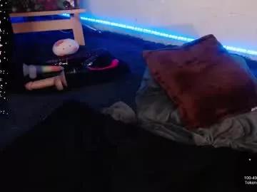 Girls: discover live performances with matured cam models, from teasing to fixations, in a variety of stunning live sex cams.