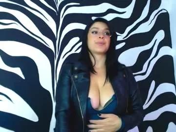 Girls: discover live performances with matured cam models, from teasing to fixations, in a variety of stunning live sex cams.