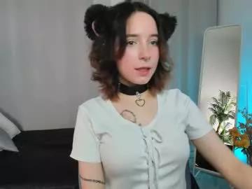 Girls: discover live performances with matured cam models, from teasing to fixations, in a variety of stunning live sex cams.