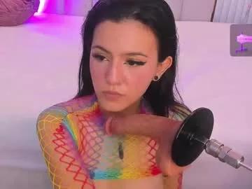Girls: discover live performances with matured cam models, from teasing to fixations, in a variety of stunning live sex cams.