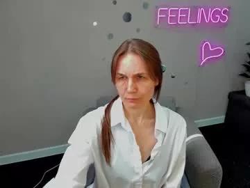 Girls: discover live performances with matured cam models, from teasing to fixations, in a variety of stunning live sex cams.
