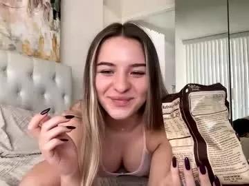 Girls: discover live performances with matured cam models, from teasing to fixations, in a variety of stunning live sex cams.
