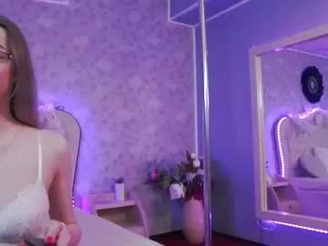Girls: discover live performances with matured cam models, from teasing to fixations, in a variety of stunning live sex cams.