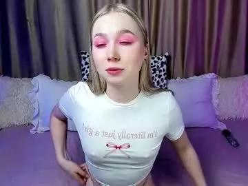 Girls: discover live performances with matured cam models, from teasing to fixations, in a variety of stunning live sex cams.