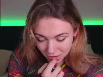 Girls: discover live performances with matured cam models, from teasing to fixations, in a variety of stunning live sex cams.
