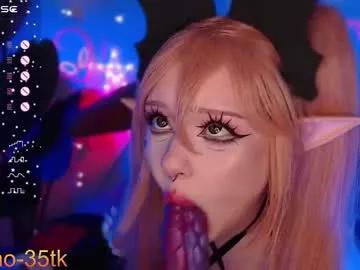 Girls: discover live performances with matured cam models, from teasing to fixations, in a variety of stunning live sex cams.