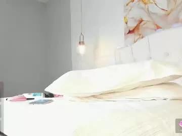 Girls: discover live performances with matured cam models, from teasing to fixations, in a variety of stunning live sex cams.