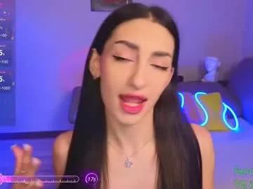 Girls: discover live performances with matured cam models, from teasing to fixations, in a variety of stunning live sex cams.