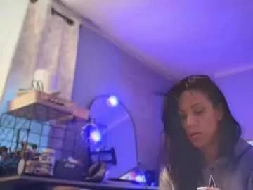 Girls: discover live performances with matured cam models, from teasing to fixations, in a variety of stunning live sex cams.