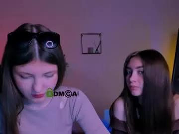 Girls: discover live performances with matured cam models, from teasing to fixations, in a variety of stunning live sex cams.