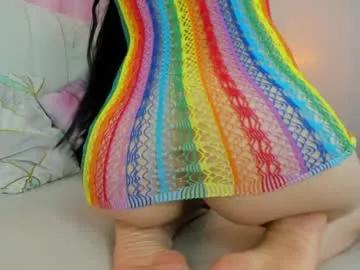 Girls: discover live performances with matured cam models, from teasing to fixations, in a variety of stunning live sex cams.