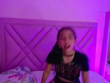 Girls: discover live performances with matured cam models, from teasing to fixations, in a variety of stunning live sex cams.