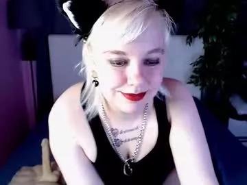 Girls: discover live performances with matured cam models, from teasing to fixations, in a variety of stunning live sex cams.