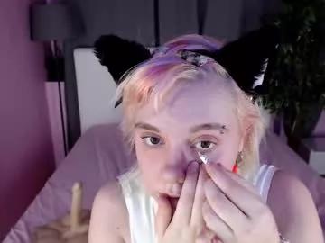 Girls: discover live performances with matured cam models, from teasing to fixations, in a variety of stunning live sex cams.