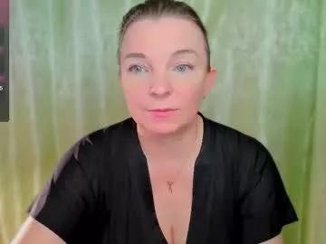 Girls: discover live performances with matured cam models, from teasing to fixations, in a variety of stunning live sex cams.