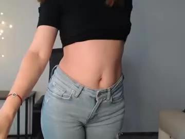 littleflowers from Chaturbate