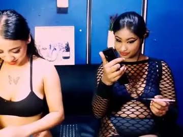 Girls: discover live performances with matured cam models, from teasing to fixations, in a variety of stunning live sex cams.