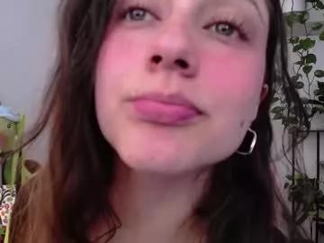 Girls: discover live performances with matured cam models, from teasing to fixations, in a variety of stunning live sex cams.