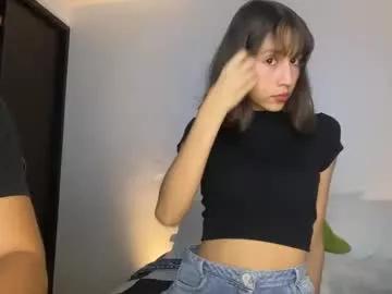 Girls: discover live performances with matured cam models, from teasing to fixations, in a variety of stunning live sex cams.